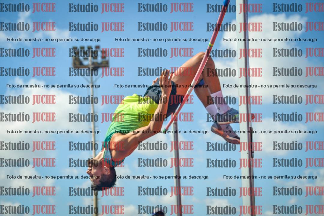 Fotos del salto en alto de varones