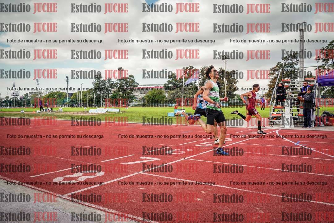 Fotos de los 400 m llanos de varones