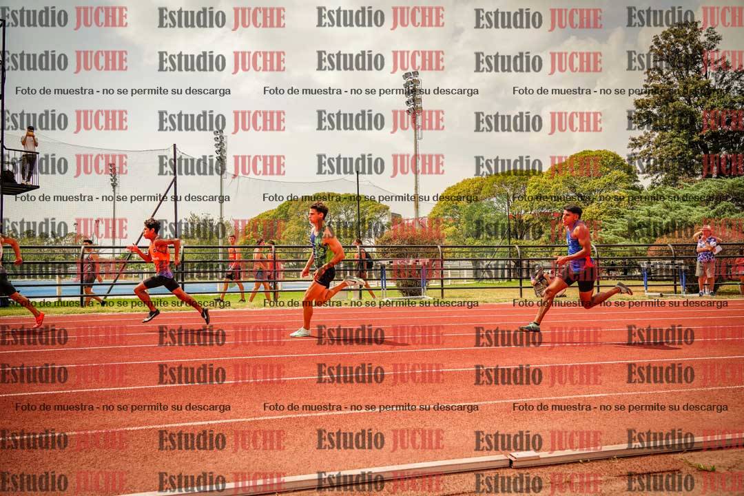 Fotos de los 200 m llanos de varones