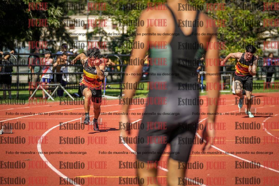 Fotos de los 200 m llanos de varones