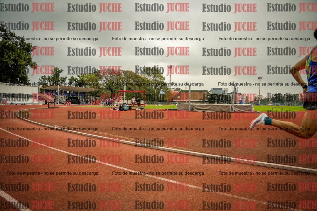 Fotos de los 800 m llanos de varones