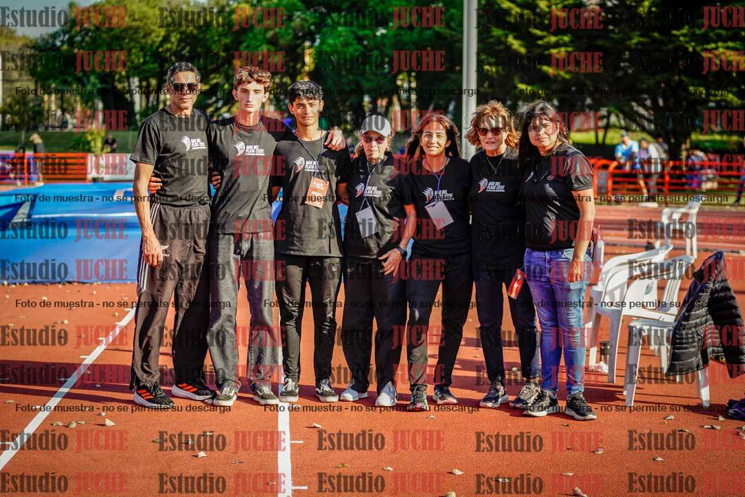 Fotos de algunos extras y podios del día 1