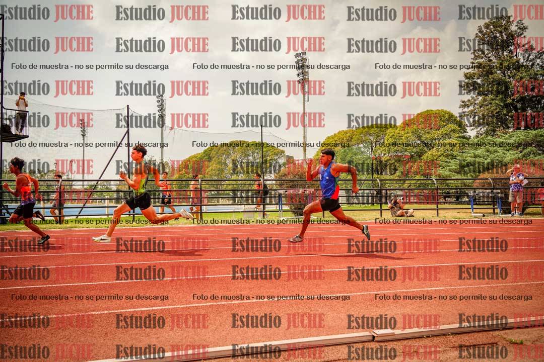 Fotos de los 200 m llanos de varones