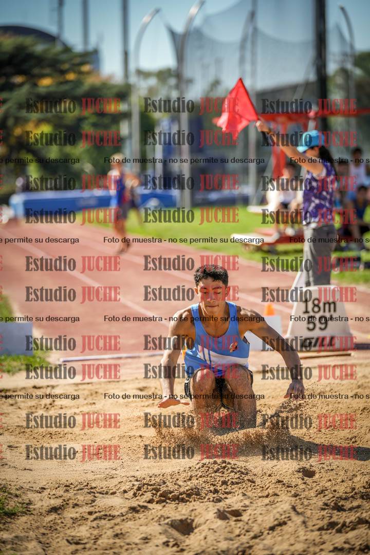 Fotos del salto en largo de varones - incluye U16