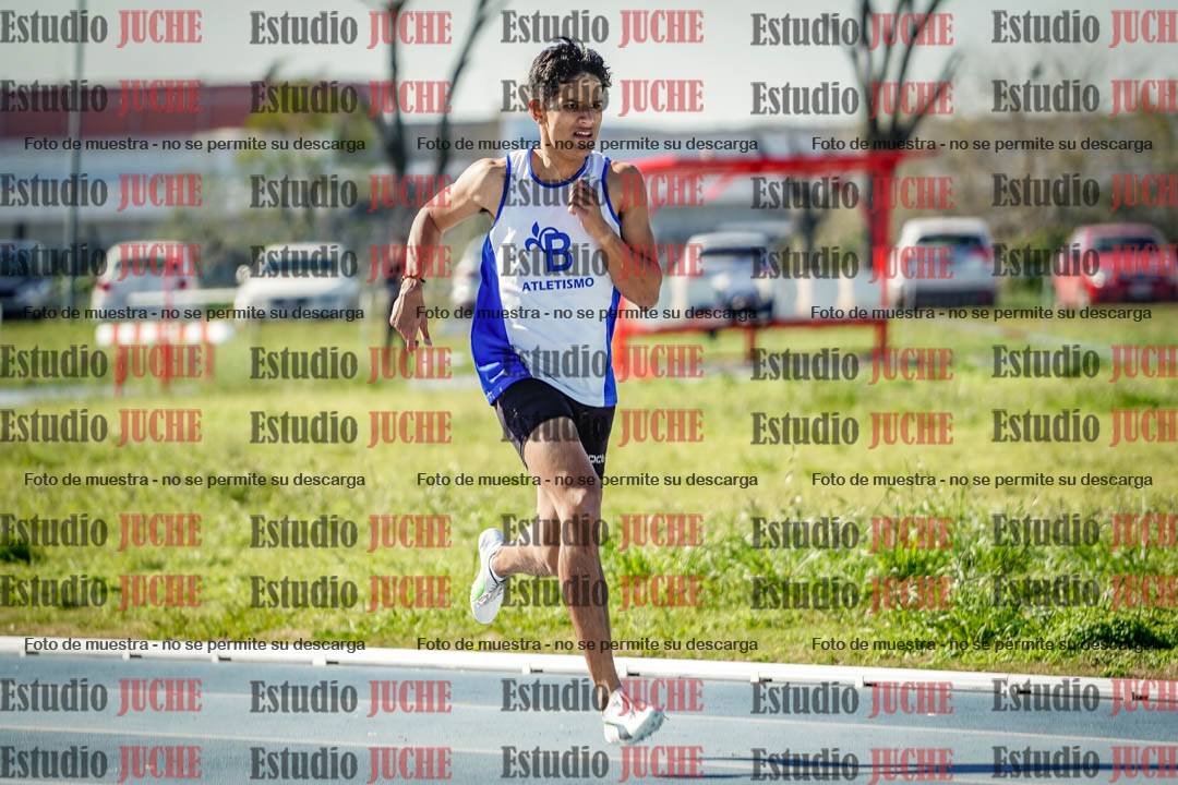 Fotos de los 400 m llanos de varones