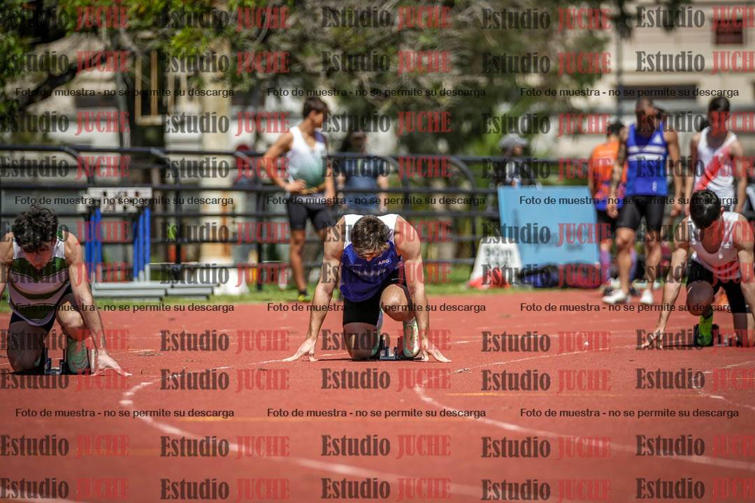 Fotos de los 200 m llanos de varones