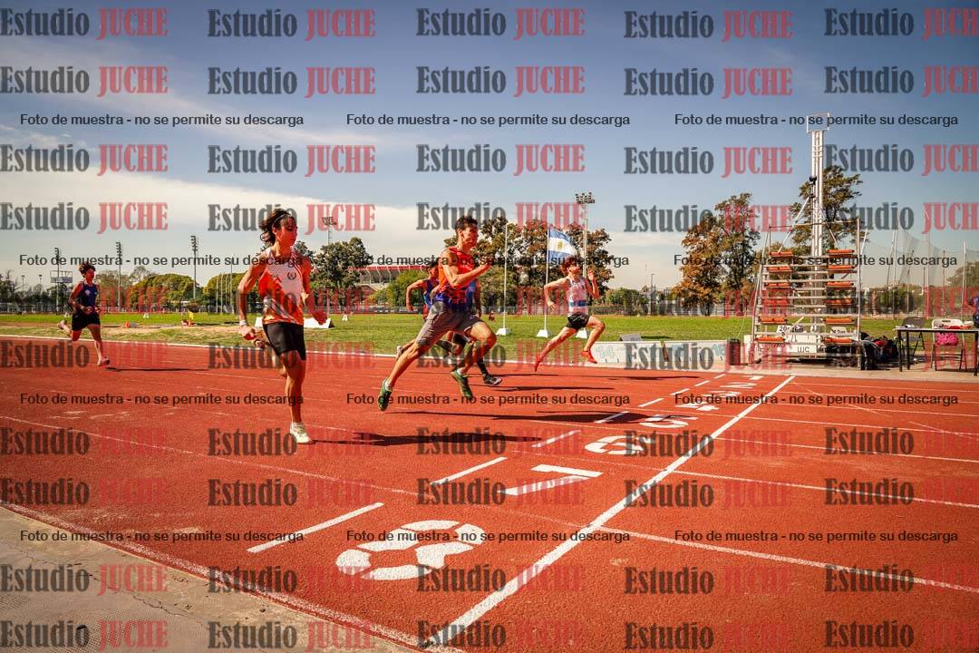 Fotos de los 100 m llanos de varones