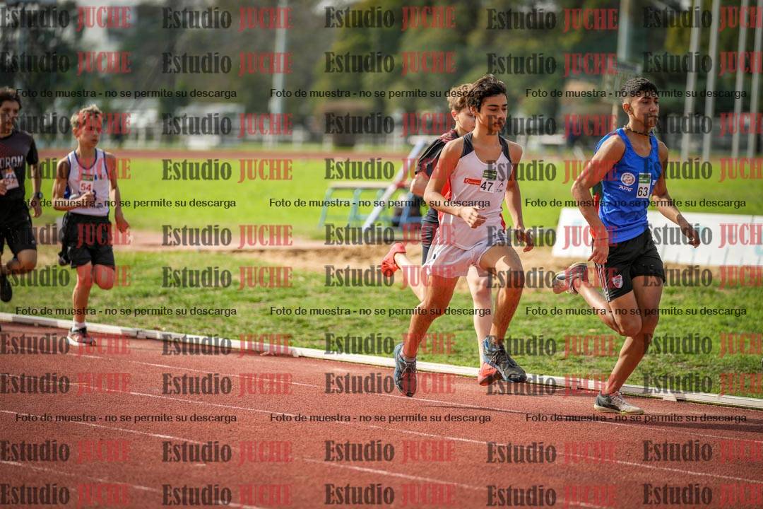 Fotos de los 600 m llanos de varones