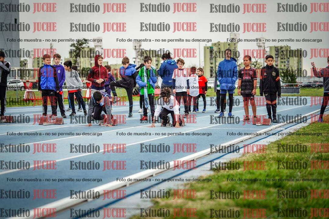 Fotos de los 50 m llanos de varones - U12
