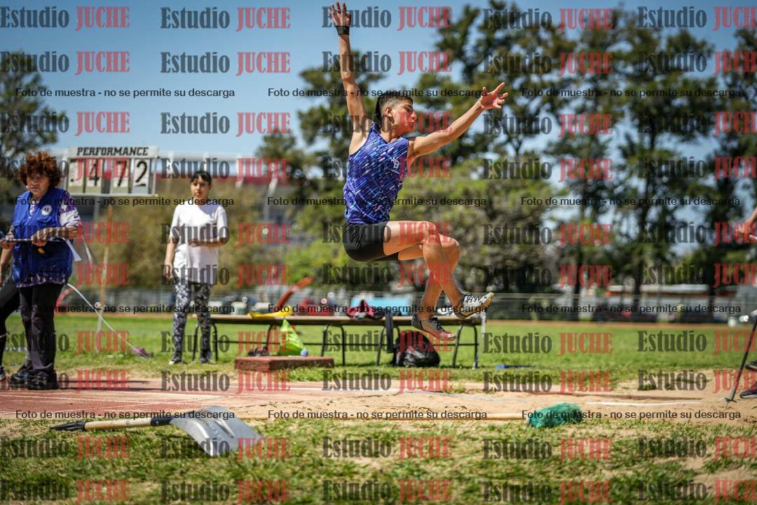 Fotos del salto en largo de varones - (incluye octatlón)