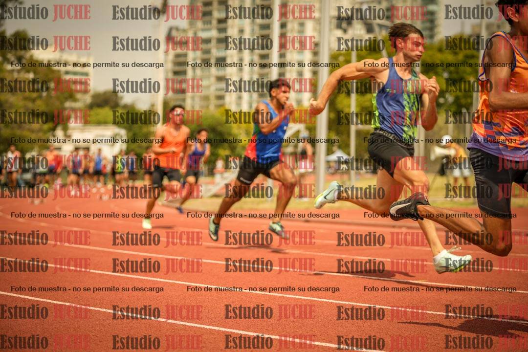 Fotos de los 200 m llanos de varones