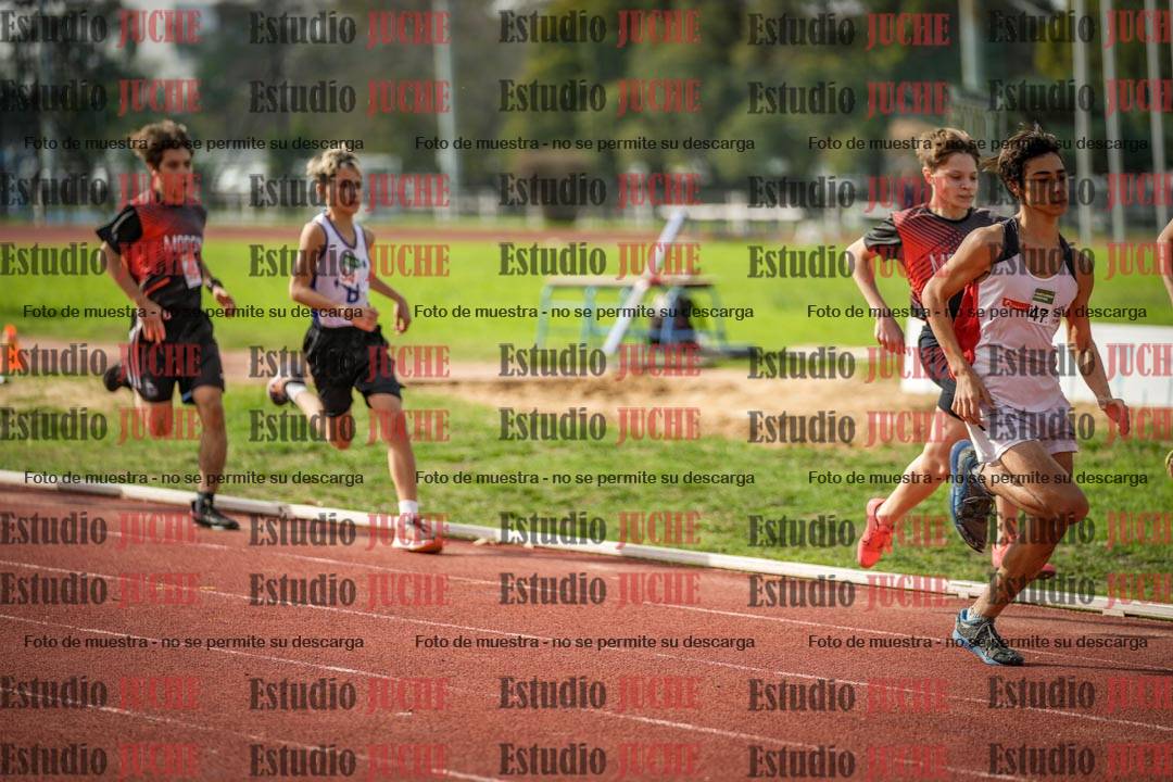 Fotos de los 600 m llanos de varones