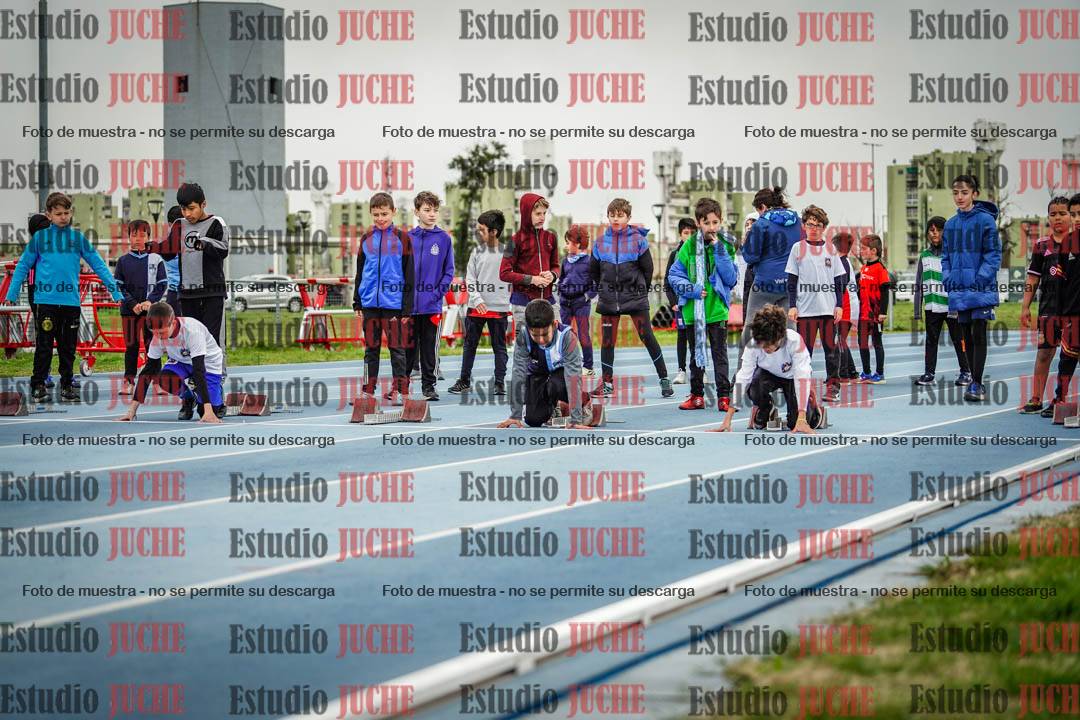 Fotos de los 50 m llanos de varones - U12
