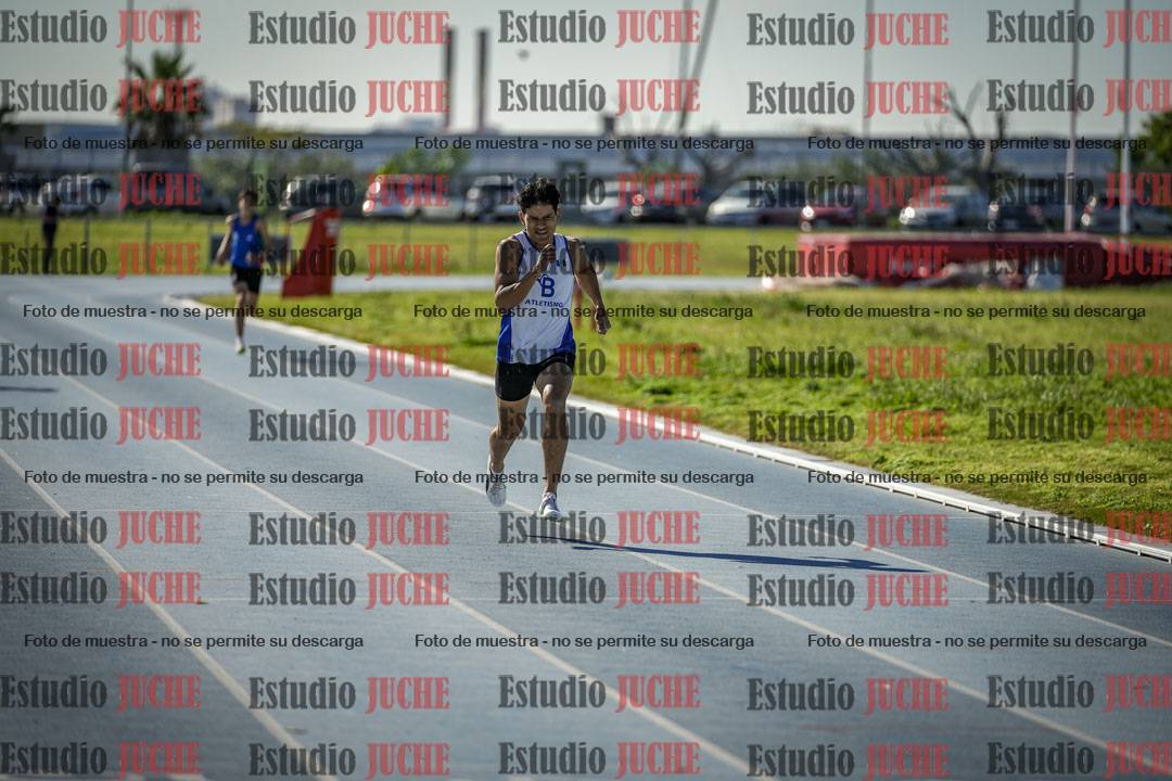 Fotos de los 400 m llanos de varones