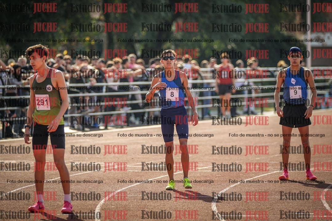 Fotos de los 800 m llanos de varones