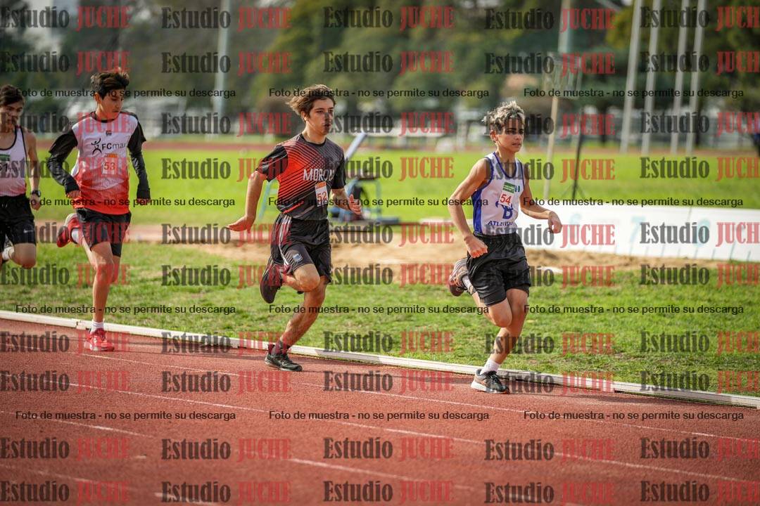 Fotos de los 600 m llanos de varones