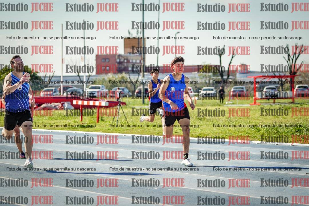 Fotos de los 400 m llanos de varones