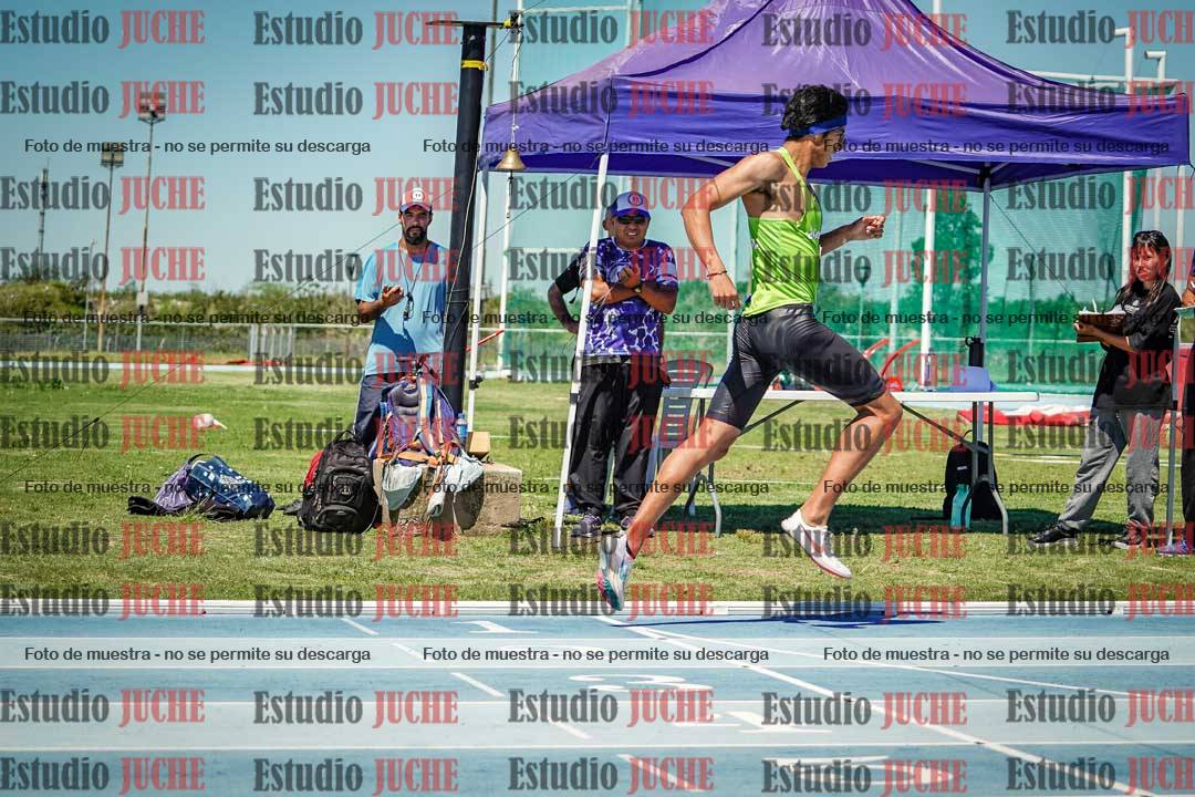 Fotos de los 800 m llanos de varones