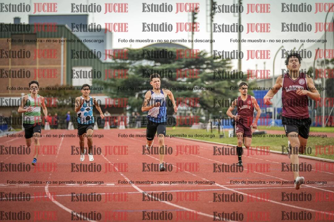 Fotos de los 400 m llanos de varones