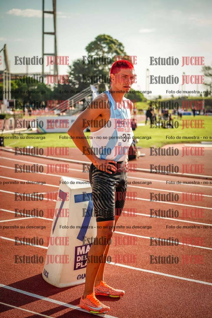 Fotos de los 400 m con vallas de varones