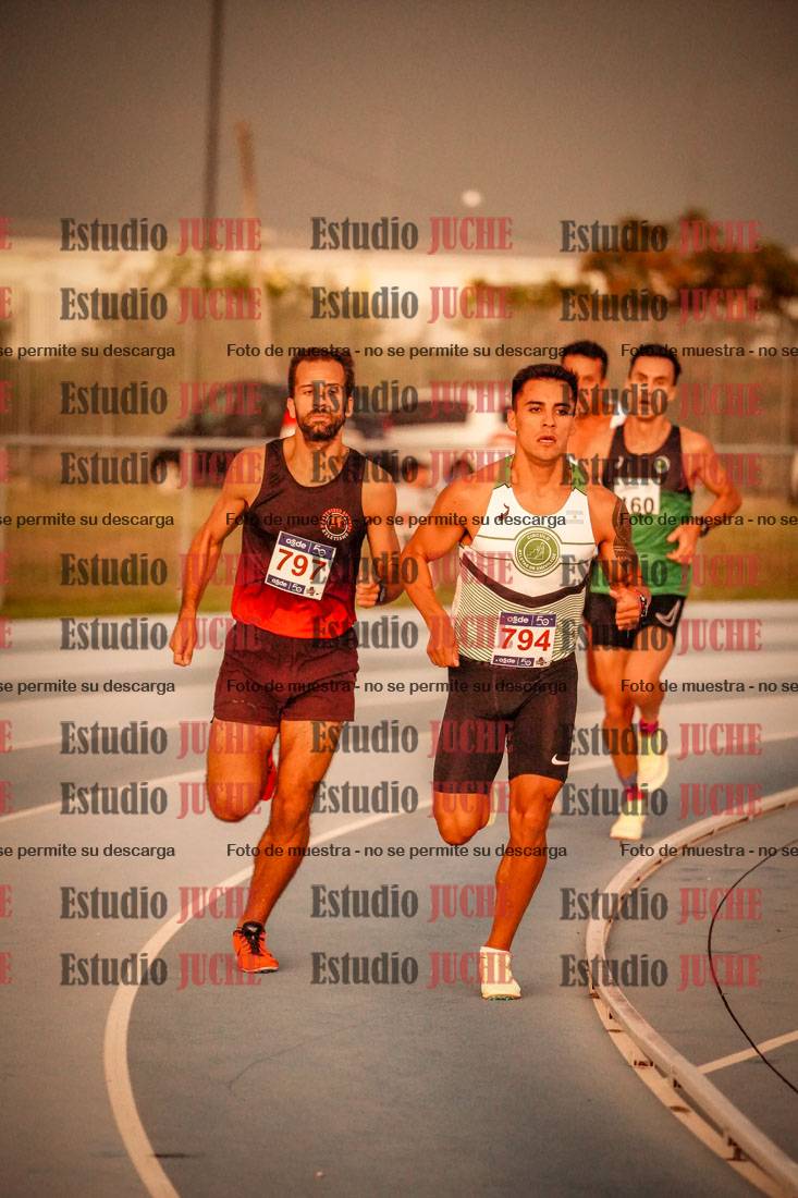 Fotos de los 3000 m llanos de varones