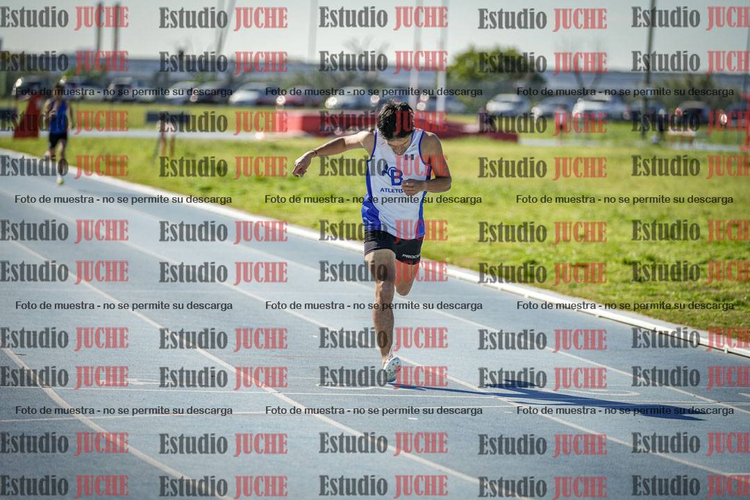 Fotos de los 400 m llanos de varones