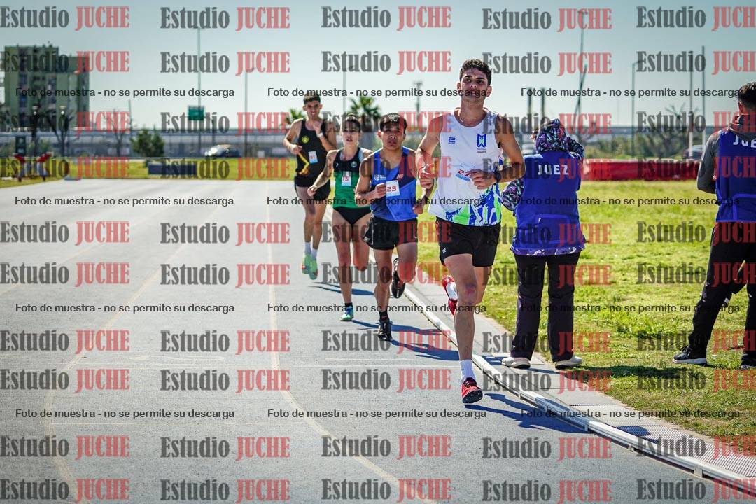 Fotos de los 5000 m llanos de mujeres y varones