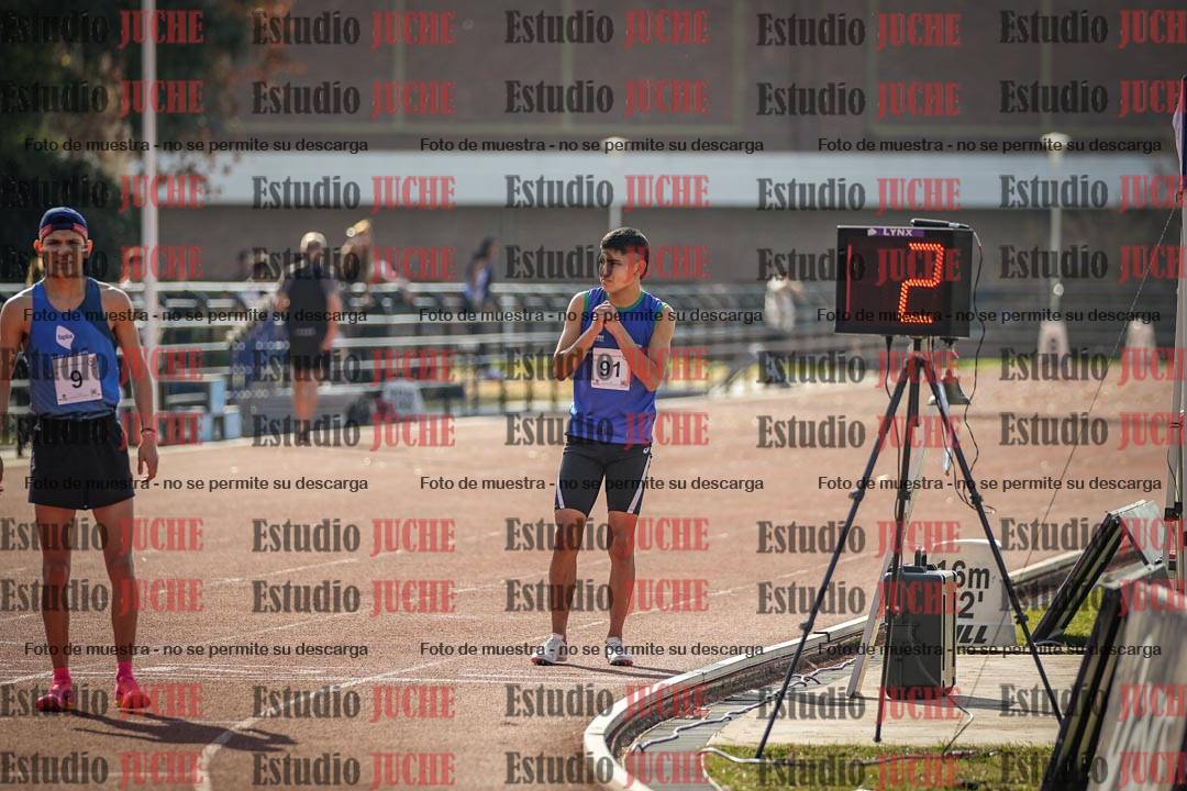 Fotos de los 800 m llanos de varones