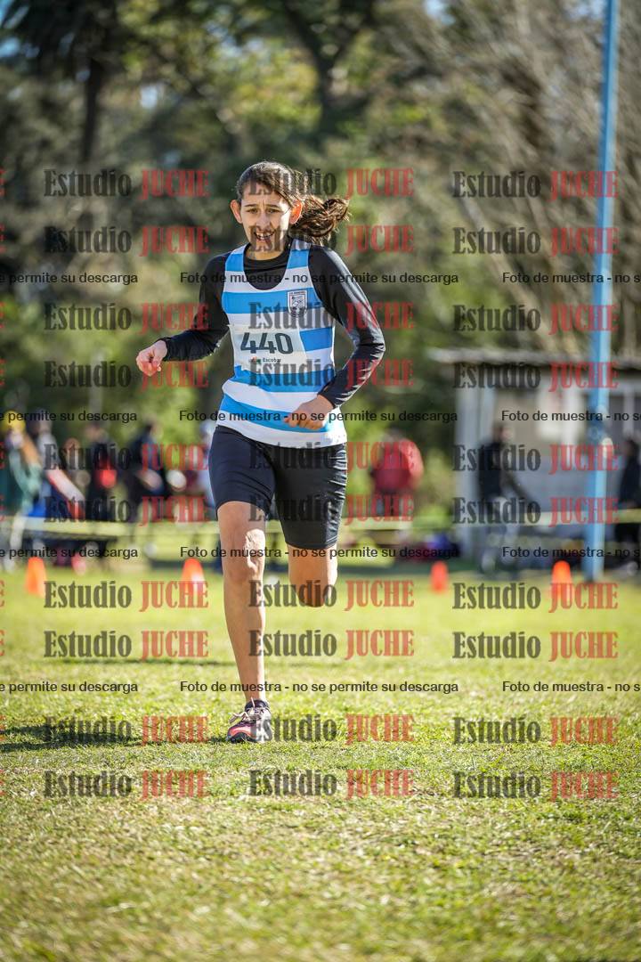 Fotos de la llegada del cross de 2000 m