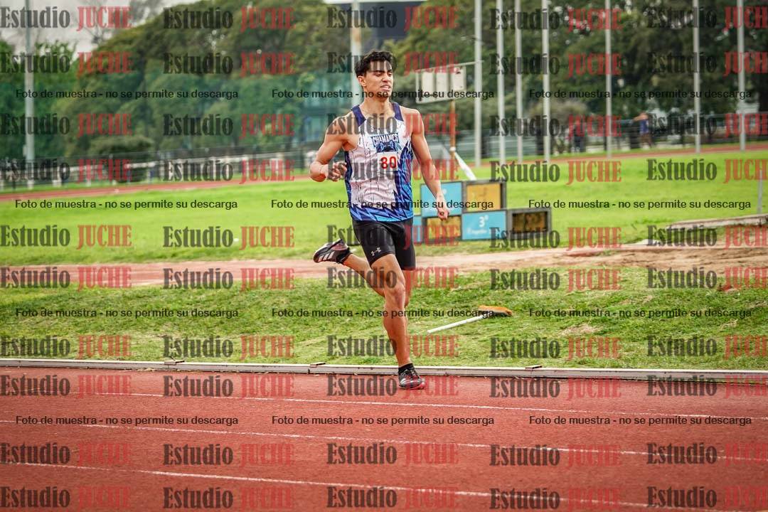 Fotos de los 800 m llanos de varones
