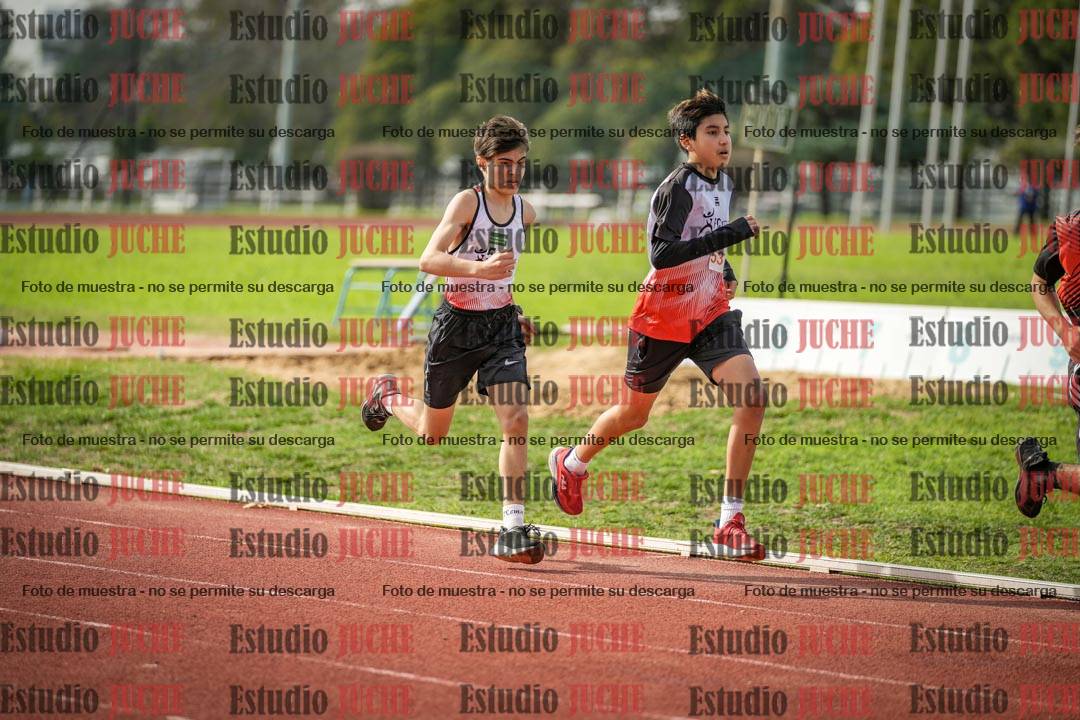 Fotos de los 600 m llanos de varones