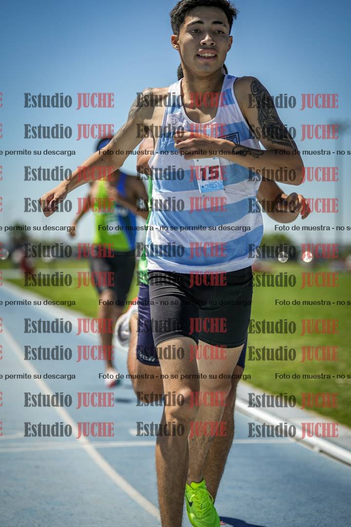 Fotos de los 800 m llanos de varones