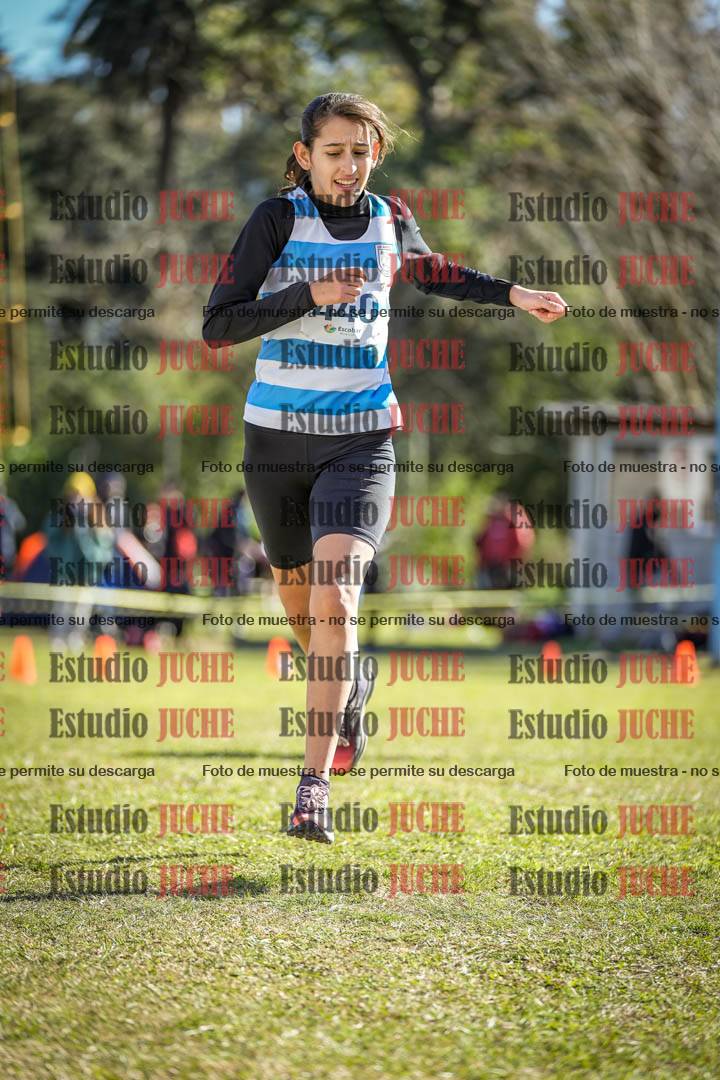 Fotos de la llegada del cross de 2000 m