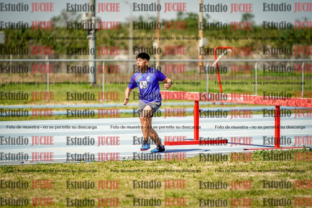 Fotos de los 2000 m con obstáculos de varones