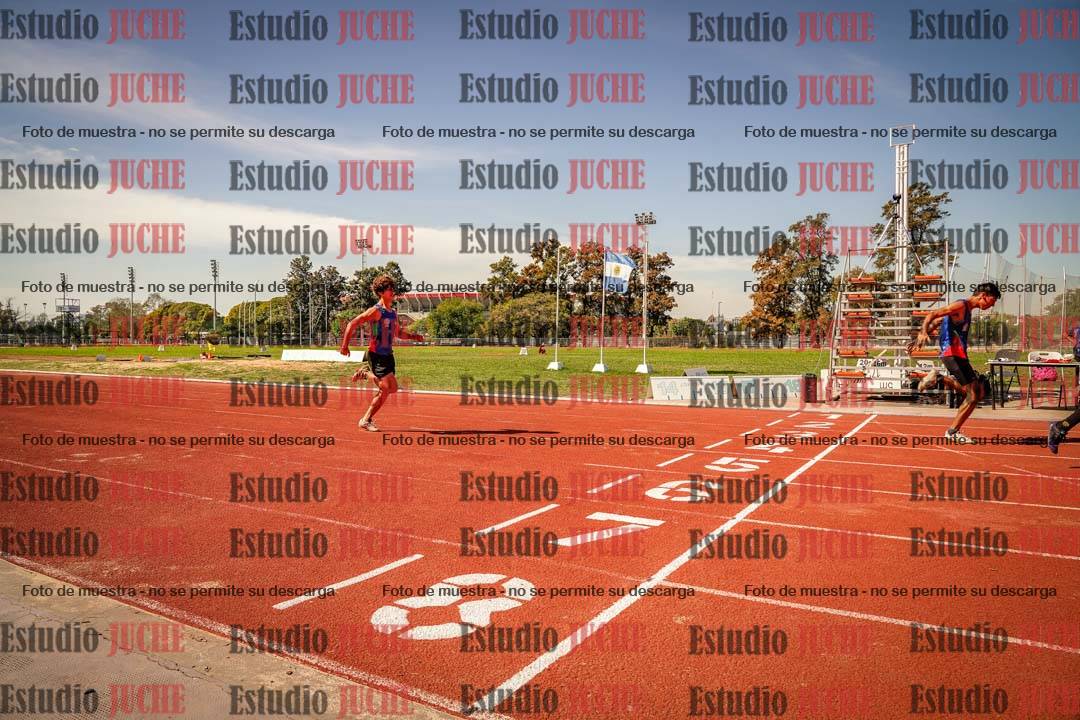 Fotos de los 100 m llanos de varones