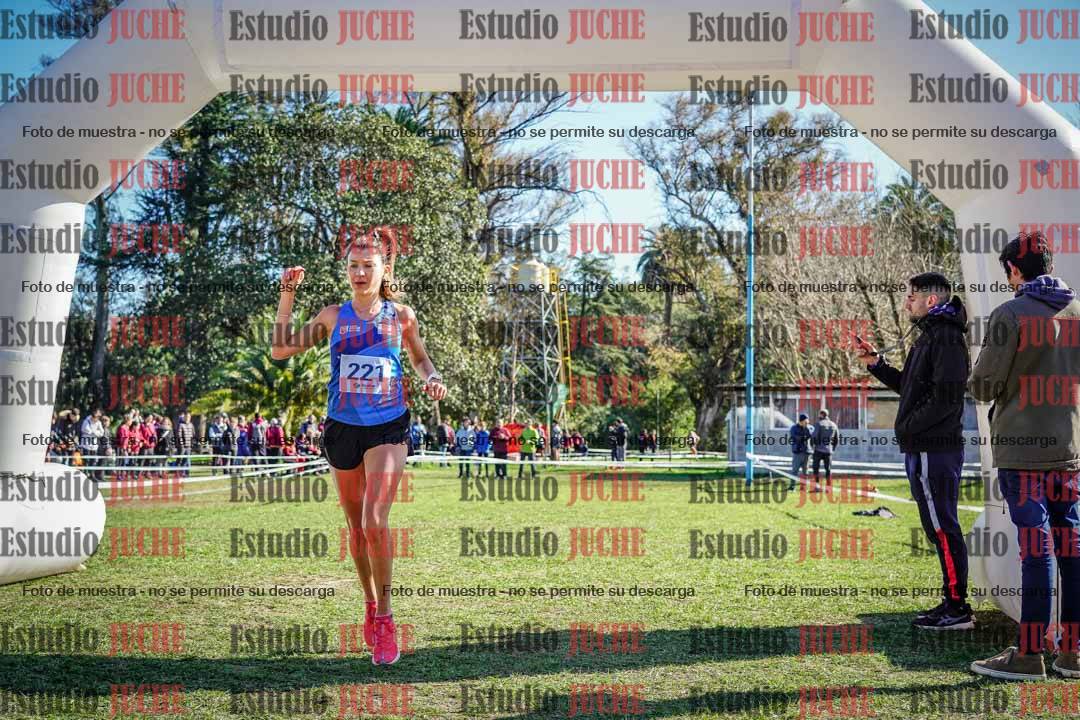 Fotos de la llegada del cross de 6000 m