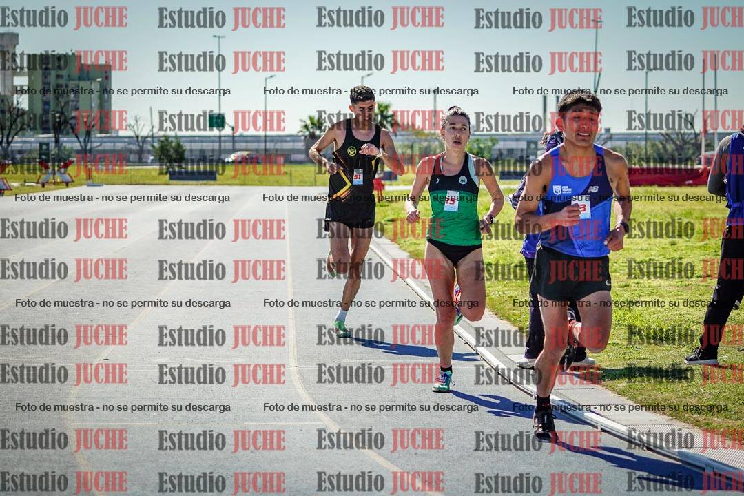 Fotos de los 5000 m llanos de mujeres y varones