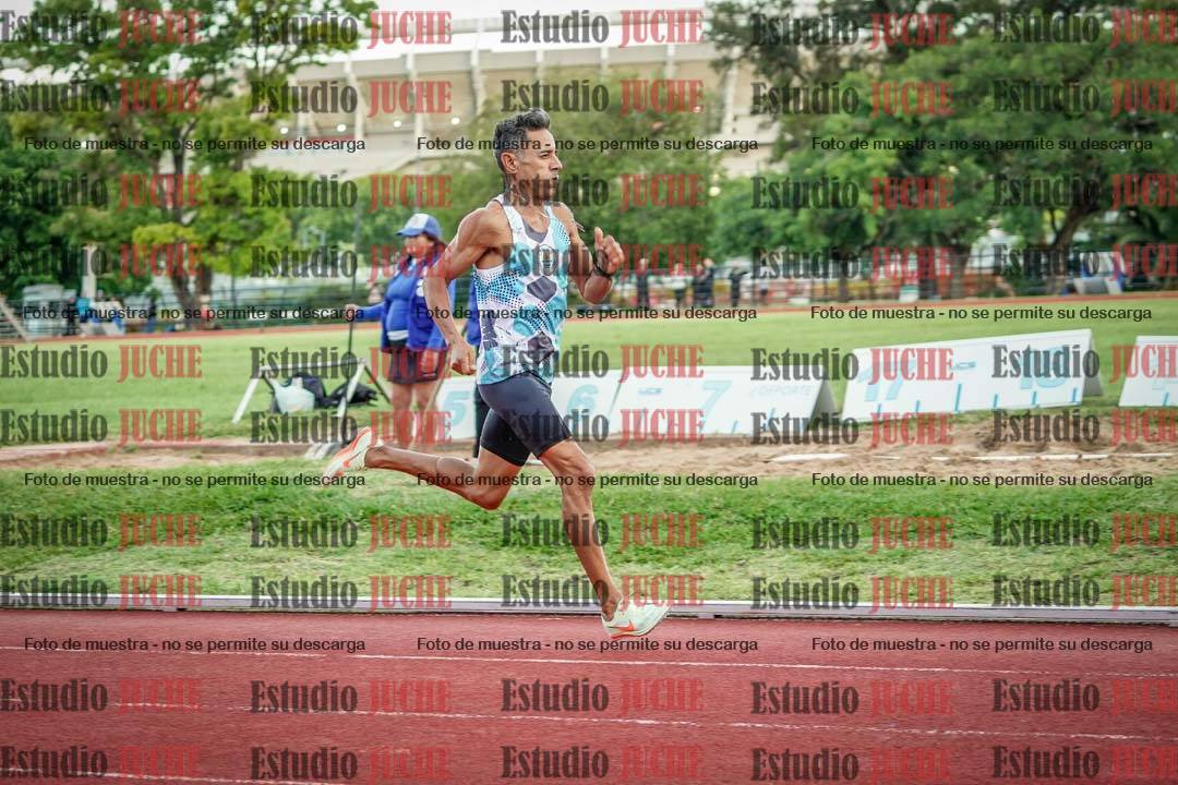 Fotos de los 400 m llanos de varones