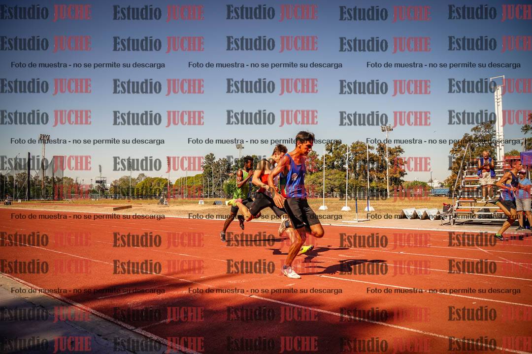 Fotos de los 200 m llanos de varones