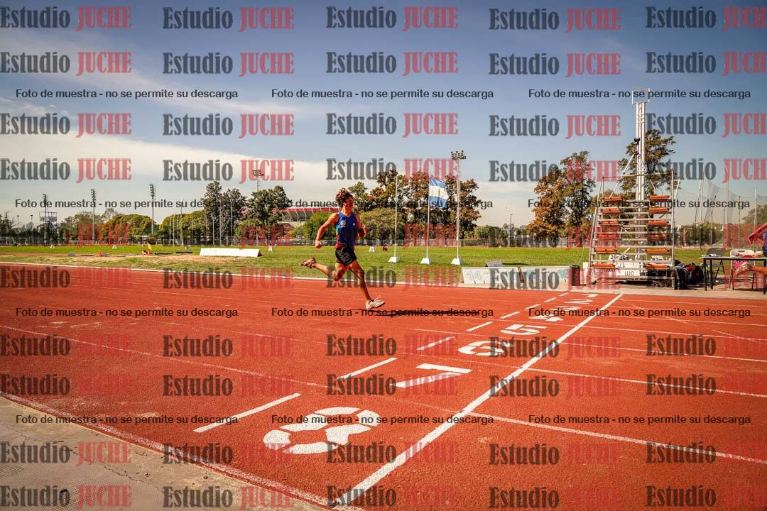 Fotos de los 100 m llanos de varones