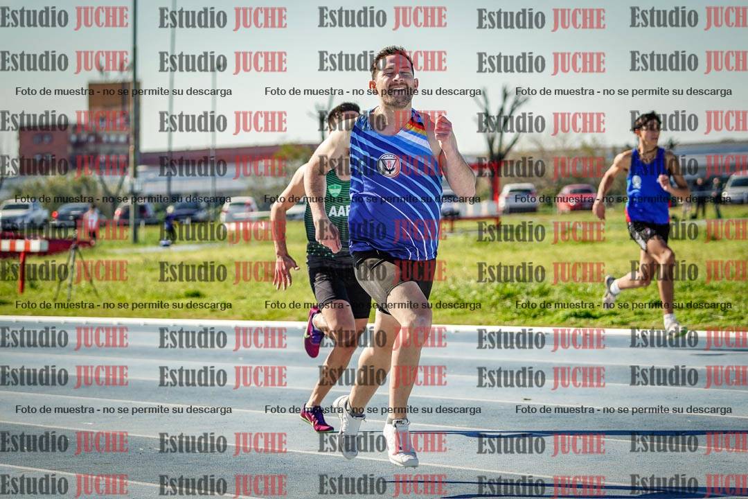 Fotos de los 400 m llanos de varones