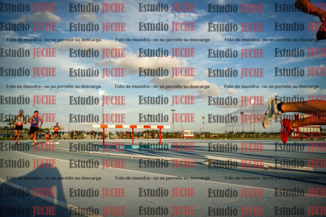 Fotos de los 3000 m llanos de varones