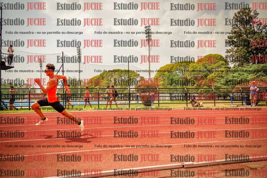 Fotos de los 200 m llanos de varones