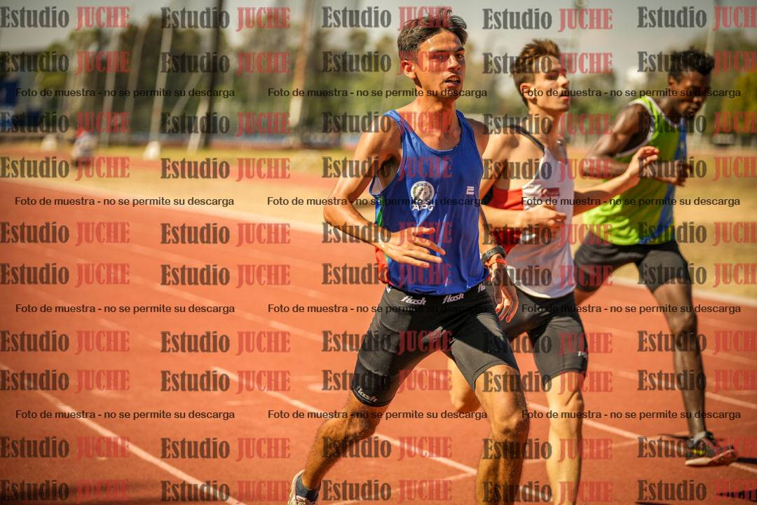Fotos de los 200 m llanos de varones