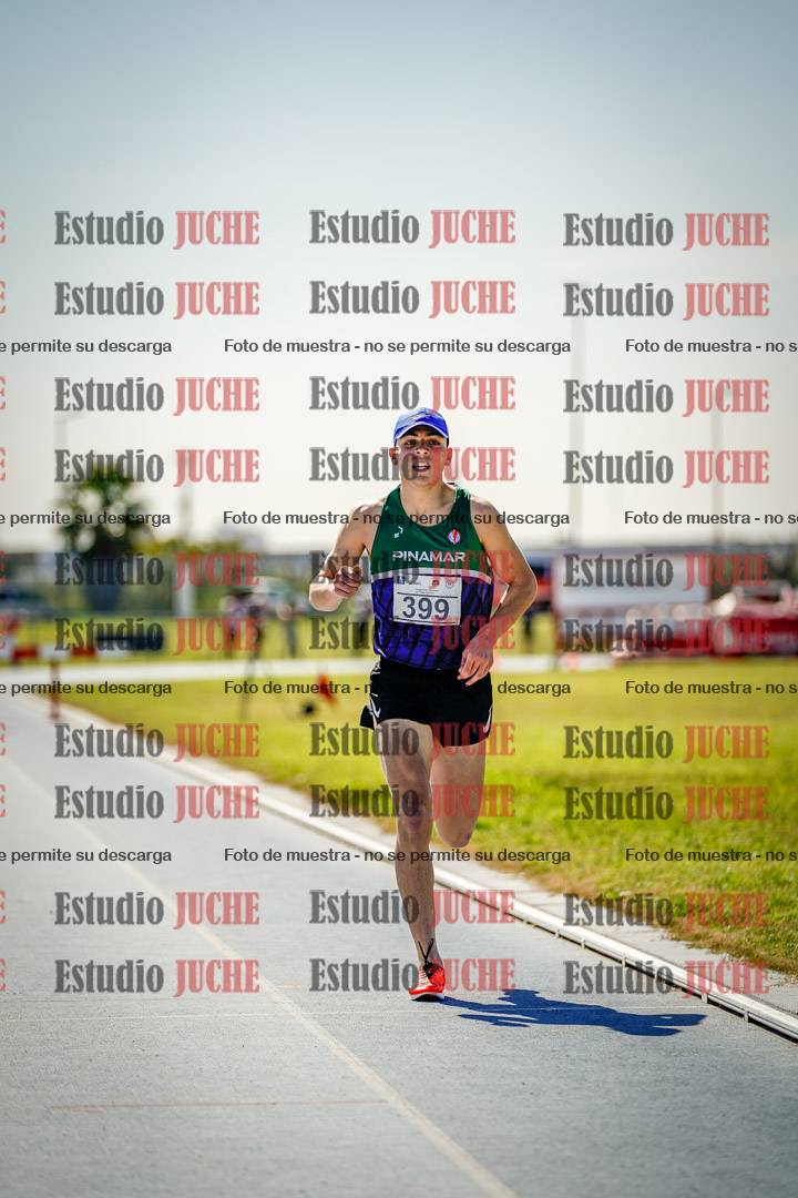 Fotos de los 2000 m con obstáculos de varones
