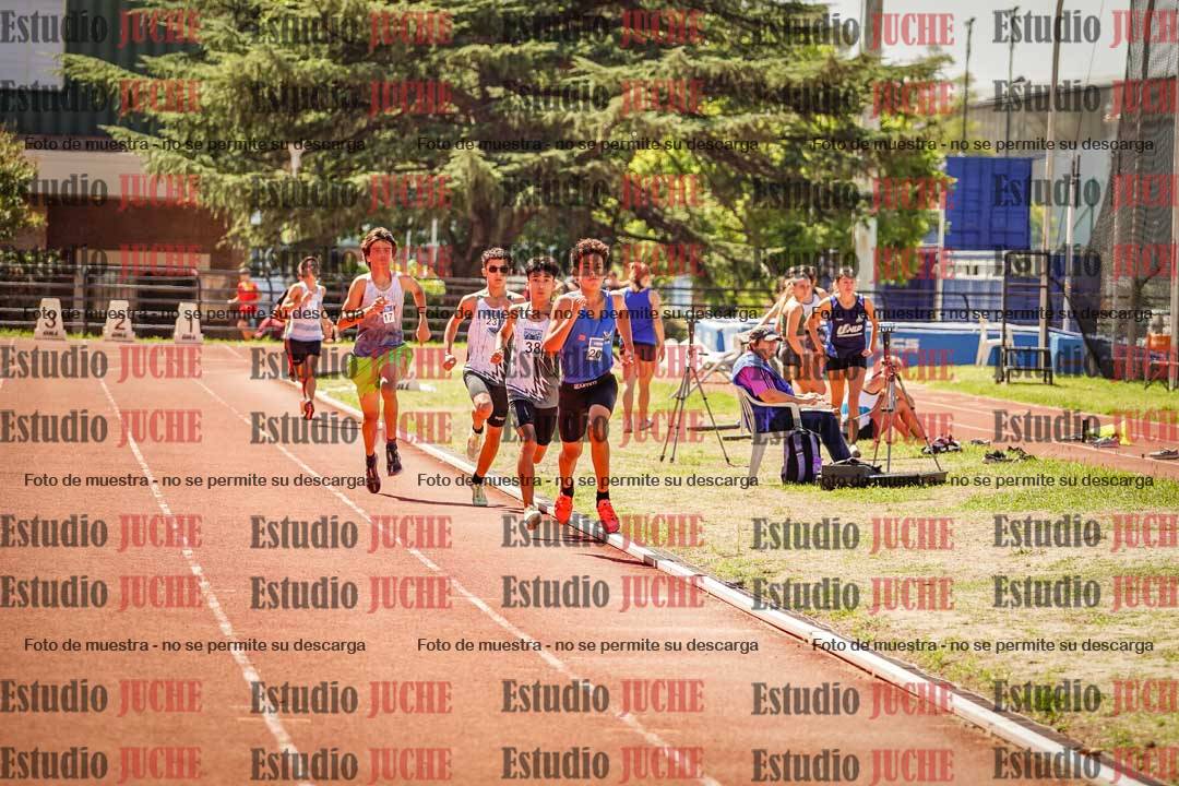 Fotos de los 600 m llanos de varones