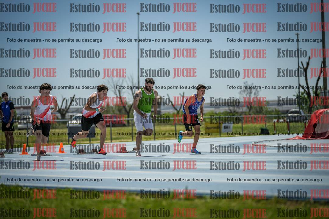 Fotos de los 100 m llanos de varones