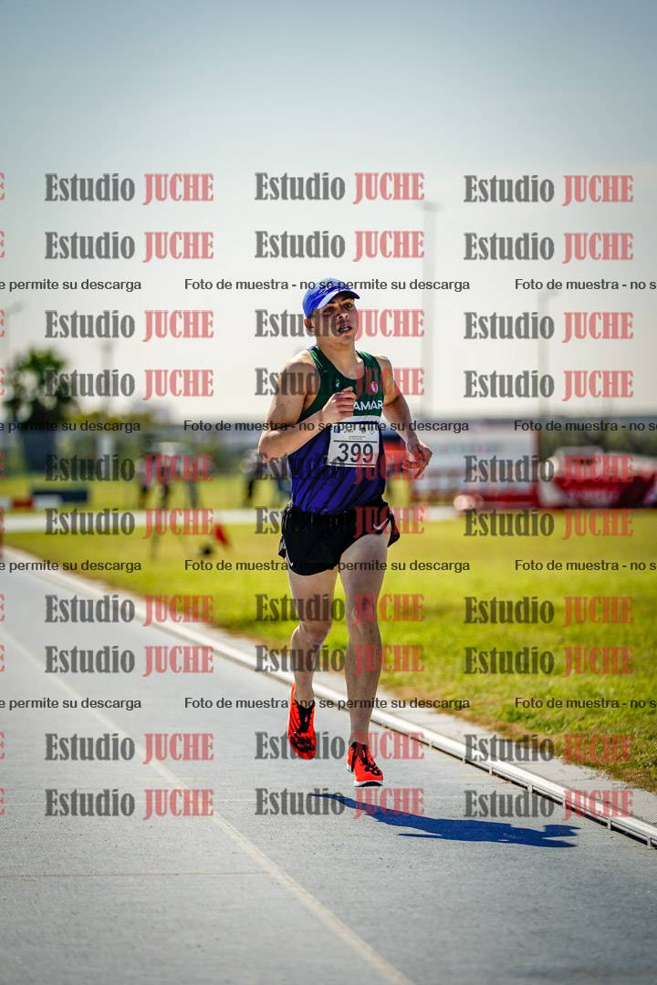 Fotos de los 2000 m con obstáculos de varones