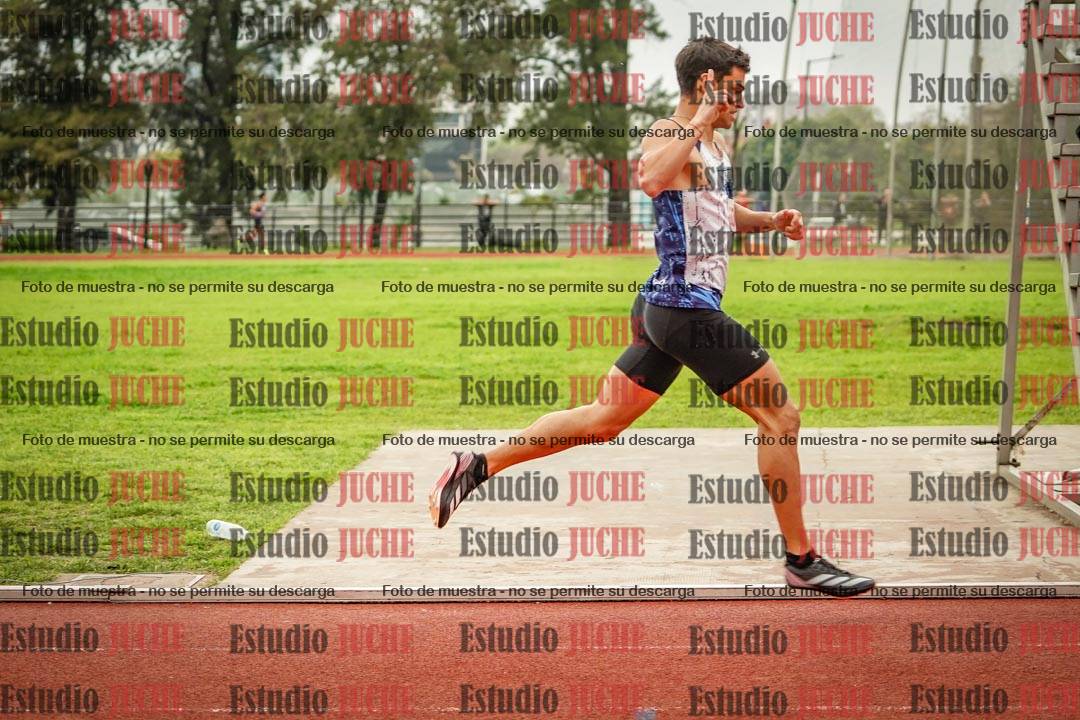 Fotos de los 800 m llanos de varones