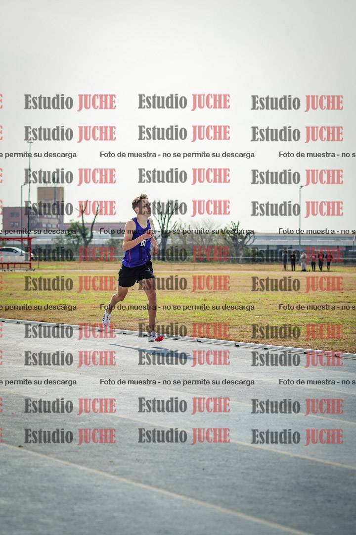 Fotos de los 800 m llanos de varones